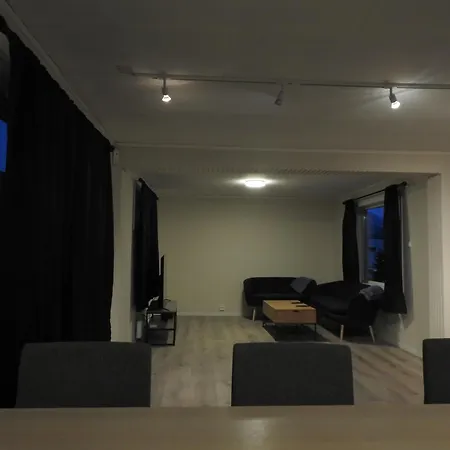 & Spaceous * Τρόμσο