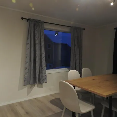 & Spaceous * Τρόμσο